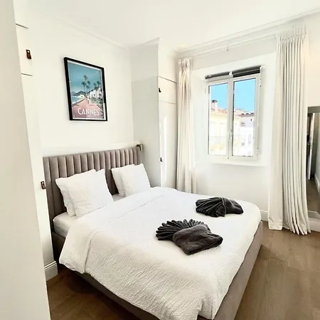 Luxurious 4 Bedrooms 1min Beaches & 3min Palais דירה *